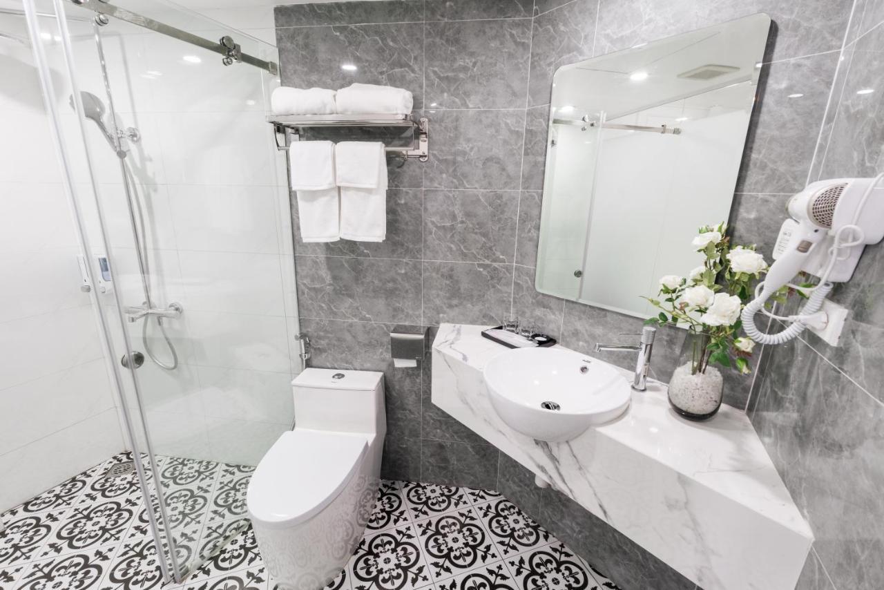 Charming Moon Hotel Hanoi Bagian luar foto